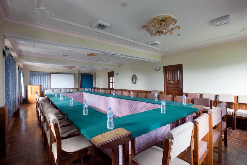 นาครโกต ซันไชน์ โฮเต็ล Hotel Baluwapati Deupur ภายนอก รูปภาพ