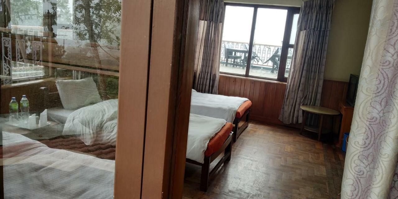 นาครโกต ซันไชน์ โฮเต็ล Hotel Baluwapati Deupur ภายนอก รูปภาพ