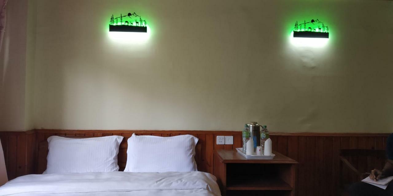 นาครโกต ซันไชน์ โฮเต็ล Hotel Baluwapati Deupur ภายนอก รูปภาพ